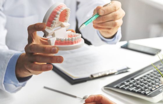 Zahnarztberatung - Patientenbesuch in der Zahnarztpraxis